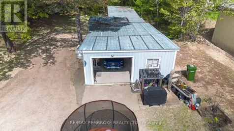 2185 Petawawa Boulevard Petawawa ON K8A 7G8