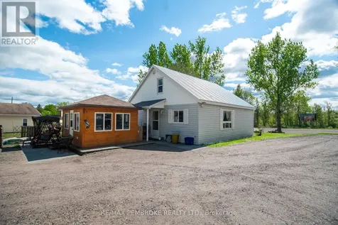 2185 Petawawa Boulevard Petawawa ON K8A 7G8