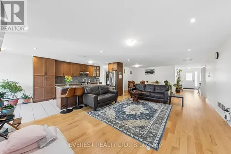14 Hewson Street Penetanguishene ON L9M 0V7