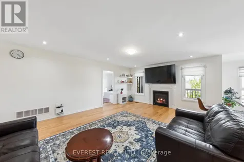 14 Hewson Street Penetanguishene ON L9M 0V7