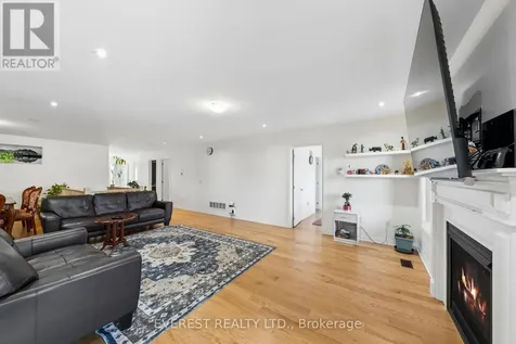 14 Hewson Street Penetanguishene ON L9M 0V7