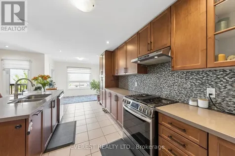 14 Hewson Street Penetanguishene ON L9M 0V7