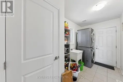 14 Hewson Street Penetanguishene ON L9M 0V7