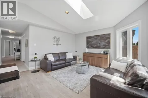 44 Banington Crescent Brampton ON L7A 1G4