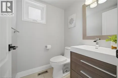 44 Banington Crescent Brampton ON L7A 1G4