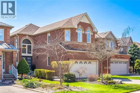 44 Banington Crescent Brampton ON L7A 1G4