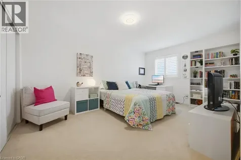 44 Banington Crescent Brampton ON L7A 1G4