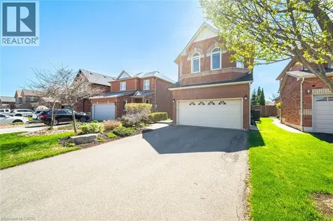 44 Banington Crescent Brampton ON L7A 1G4
