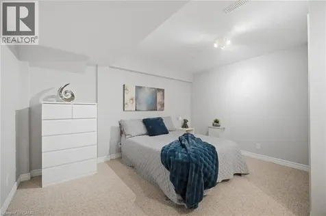 44 Banington Crescent Brampton ON L7A 1G4