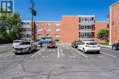 2052 Courtland Drive Burlington ON L7R 1R8