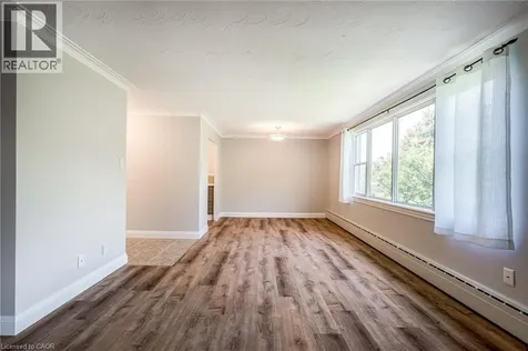 2052 Courtland Drive Burlington ON L7R 1R8