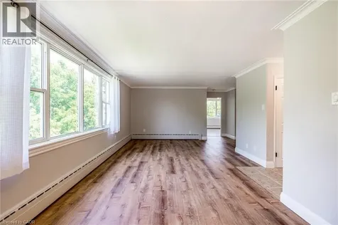 2052 Courtland Drive Burlington ON L7R 1R8