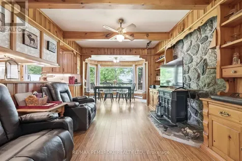 236 Witt Road Laurentian Valley ON K8A 6W5