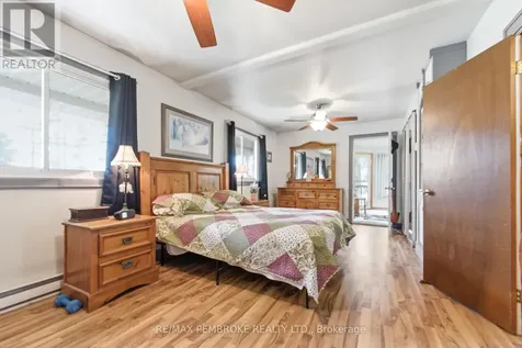 236 Witt Road Laurentian Valley ON K8A 6W5