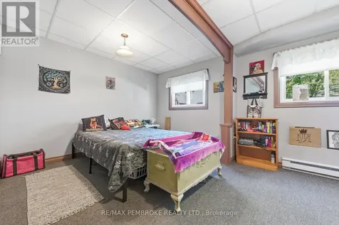 236 Witt Road Laurentian Valley ON K8A 6W5