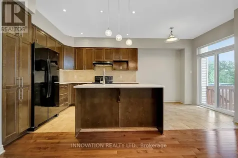 812 Fletcher Circle Ottawa ON K2T 0B6