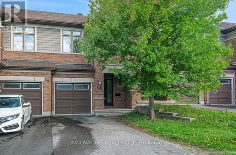 812 Fletcher Circle Ottawa ON K2T 0B6