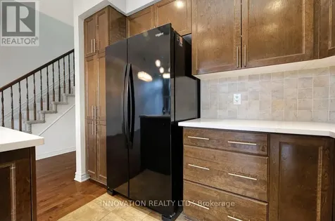 812 Fletcher Circle Ottawa ON K2T 0B6