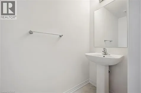 525 Erinbrook Drive Kitchener ON N2E 3T1