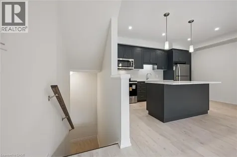 525 Erinbrook Drive Kitchener ON N2E 3T1