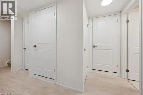 525 Erinbrook Drive Kitchener ON N2E 3T1