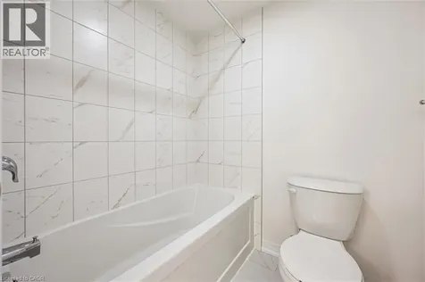 525 Erinbrook Drive Kitchener ON N2E 3T1