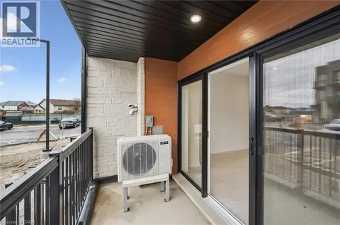 525 Erinbrook Drive Kitchener ON N2E 3T1