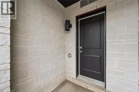 525 Erinbrook Drive Kitchener ON N2E 3T1