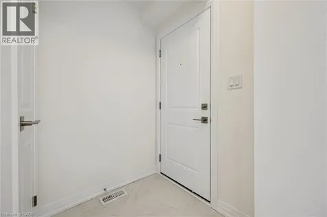 525 Erinbrook Drive Kitchener ON N2E 3T1