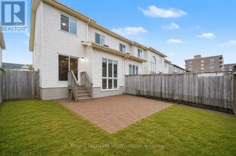 224 Lamplighters Drive Ottawa ON K2J 0K7