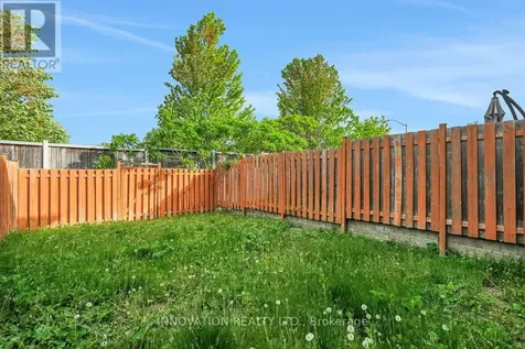 812 Fletcher Circle Ottawa ON K2T 0B6