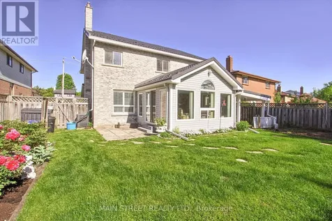 316 Biehn Drive Kitchener ON N2R 1C7