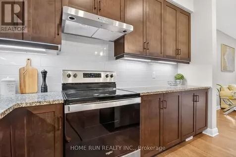 308 Wigwas Street Ottawa ON K1K 5A1