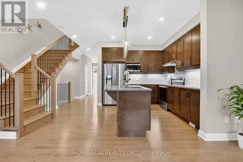 308 Wigwas Street Ottawa ON K1K 5A1