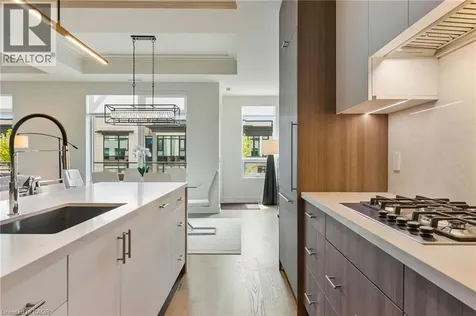 123 Maurice Drive Oakville ON L6K 2W6