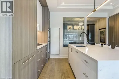 123 Maurice Drive Oakville ON L6K 2W6
