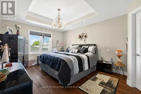 113 B 13th Avenue Hanover ON N4N 3V1