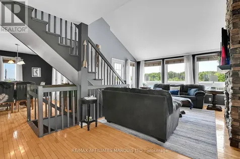 19414 Malibu Lane South Glengarry ON K0C 2E0