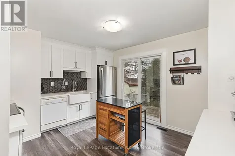 81 Peel Street Collingwood ON L9Y 3V5