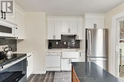 81 Peel Street Collingwood ON L9Y 3V5