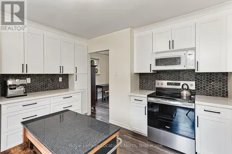 81 Peel Street Collingwood ON L9Y 3V5