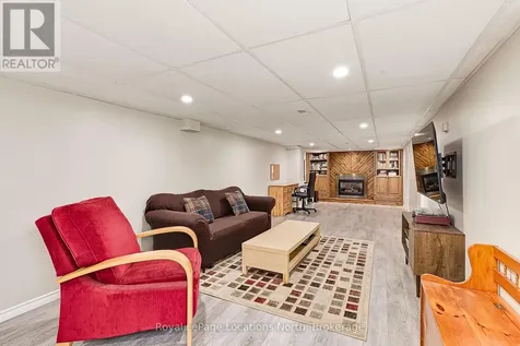 81 Peel Street Collingwood ON L9Y 3V5