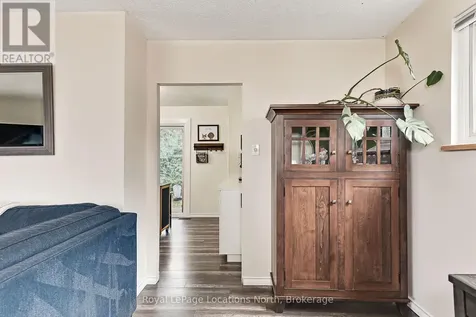 81 Peel Street Collingwood ON L9Y 3V5