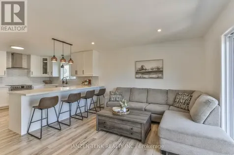 22 Beckett Boulevard Tillsonburg ON N4G 5N1