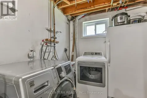 22 Beckett Boulevard Tillsonburg ON N4G 5N1