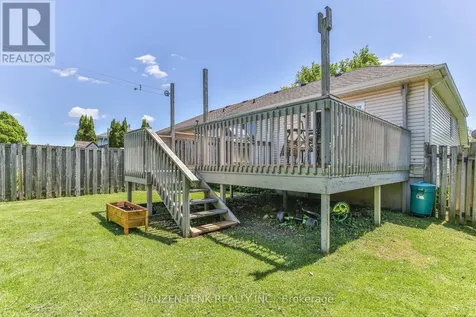22 Beckett Boulevard Tillsonburg ON N4G 5N1