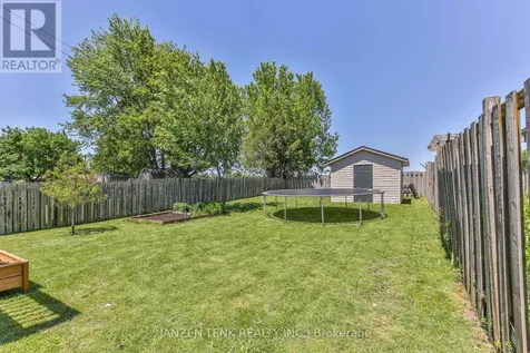 22 Beckett Boulevard Tillsonburg ON N4G 5N1