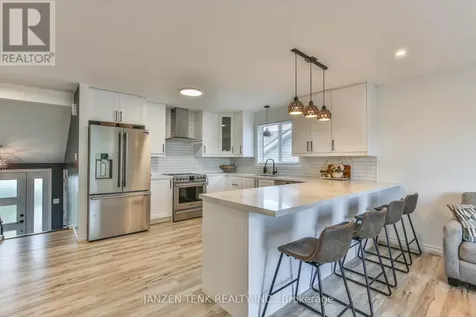22 Beckett Boulevard Tillsonburg ON N4G 5N1