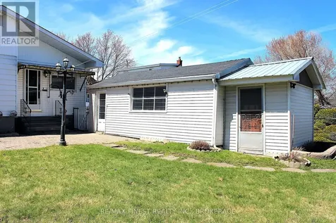 224 Danis Avenue Cornwall ON K6H 5E7