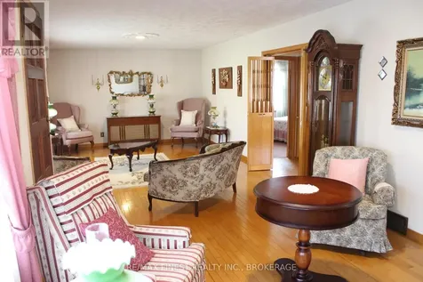 224 Danis Avenue Cornwall ON K6H 5E7